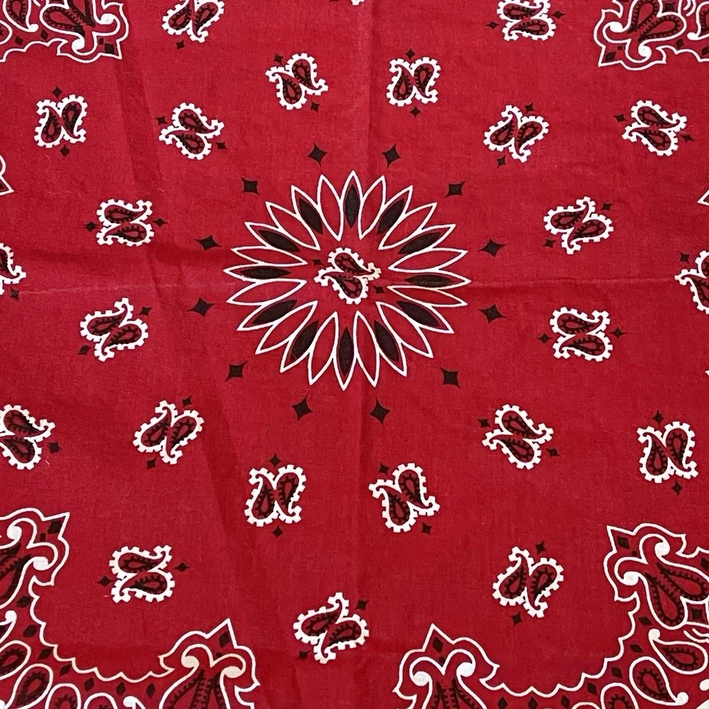 Vintage Cherry Red Paisley Bandana Star Rave‎ Flower Cotton RN15187 Hav Hank USA